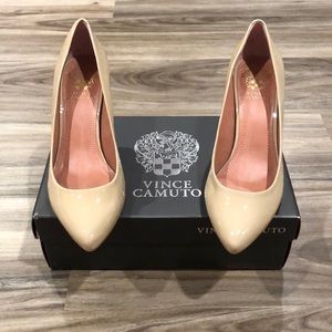 Vince Camuto heels size 7W